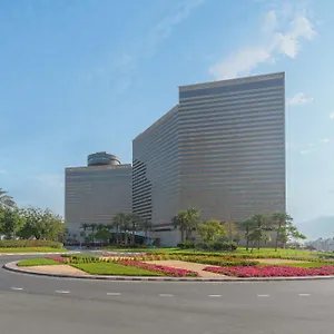 Hyatt Regency - Corniche ***** Dubaj